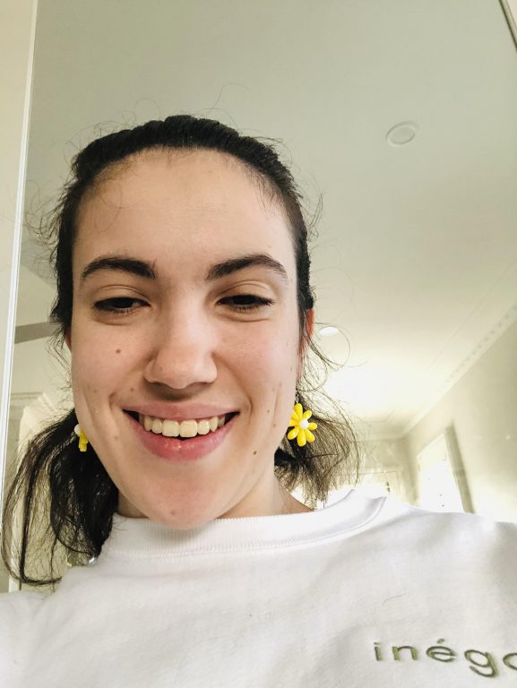 Hannah Diviney smiling